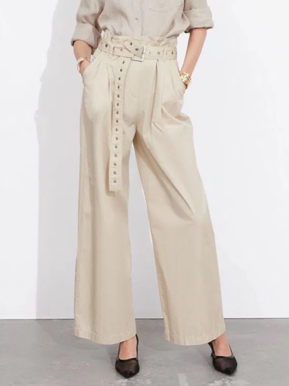 & other stories Eyelet-Belt Paperbag Trousers in Light Beige